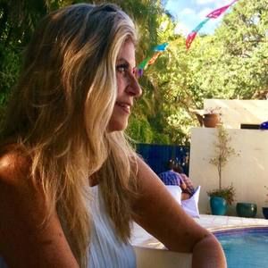 Meet your Posher, Yeline